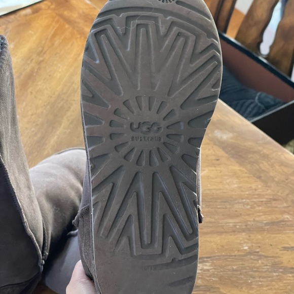 ✅SOLD✅2 Pairs Authentic UGG Boots - Picture 6 of 16
